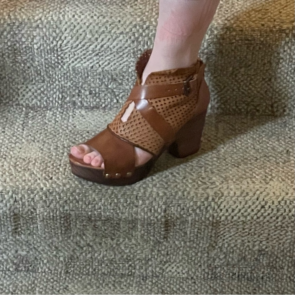 Free People clog sandal - Picture 3 of 4